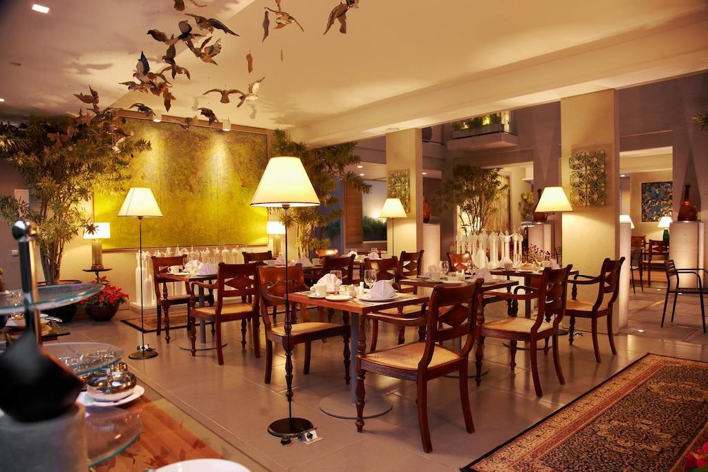 Bumi Semilir Art And Boutique Hotel Cihanjuang Esterno foto