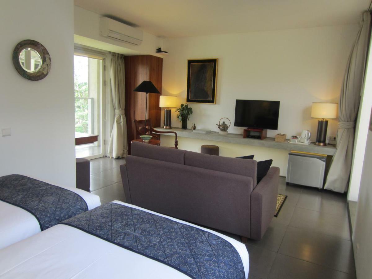 Bumi Semilir Art And Boutique Hotel Cihanjuang Esterno foto